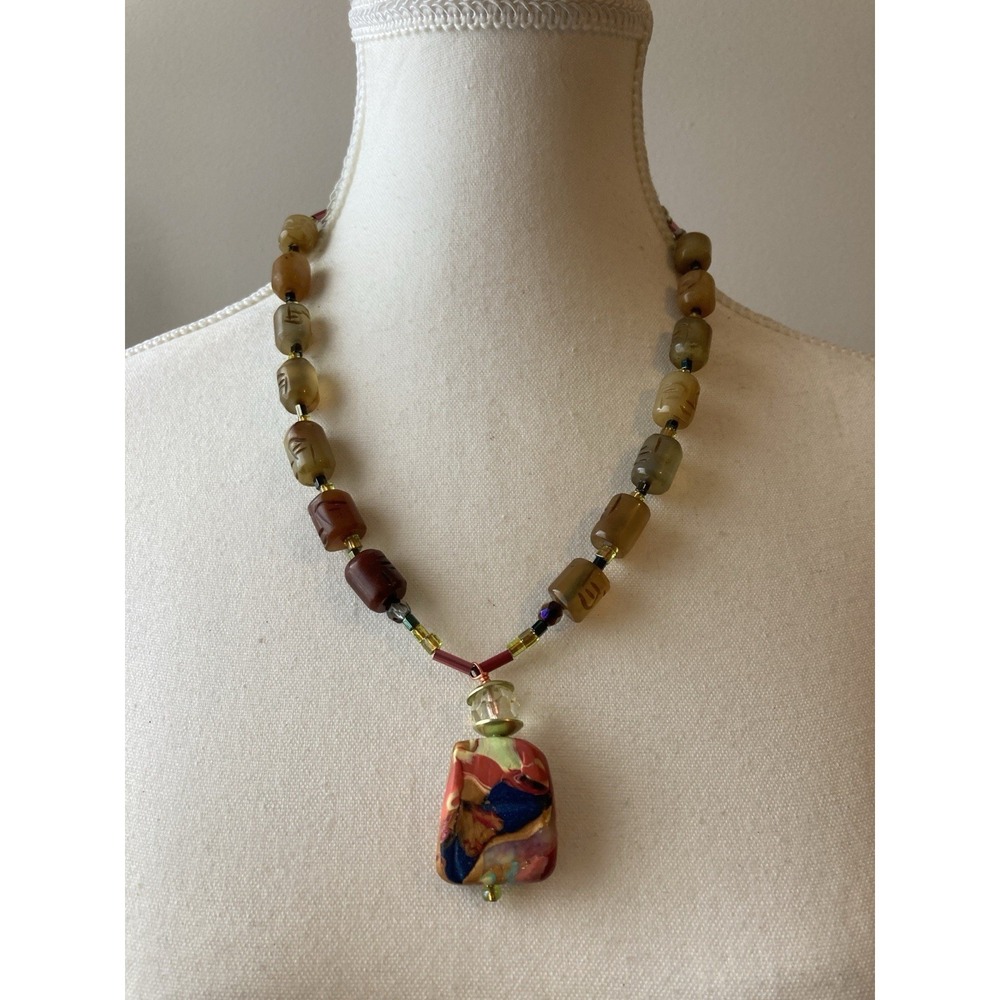Vintage Artisan Boho Carved Stone Bead Pendant Necklace Earthy Artsy Colorful